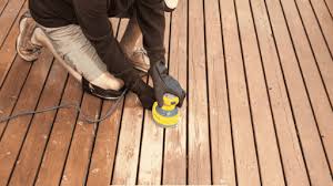 Best Deck Maintenance Services in Seymour (CDP)
