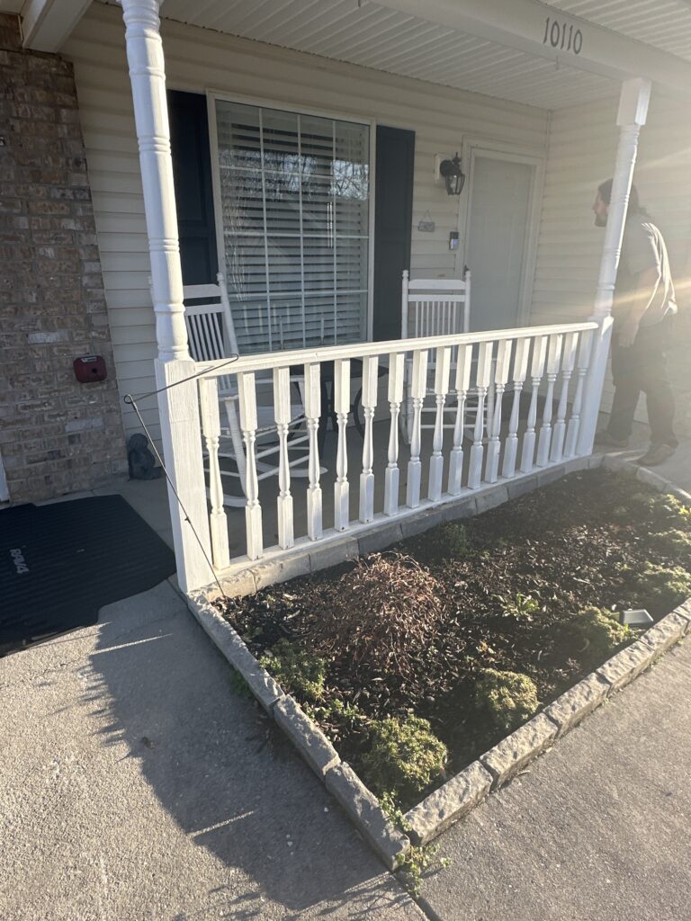 deck-railing-installation-knoxville-tn.