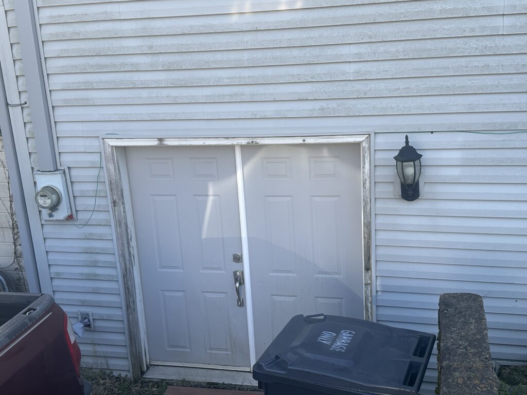 Comparison of full-frame vinyl window replacement versus new construction install.