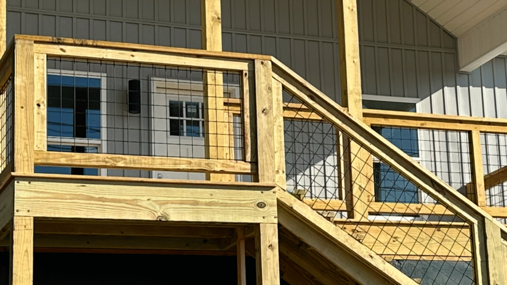 MI Homesiding & Roofing' contractor