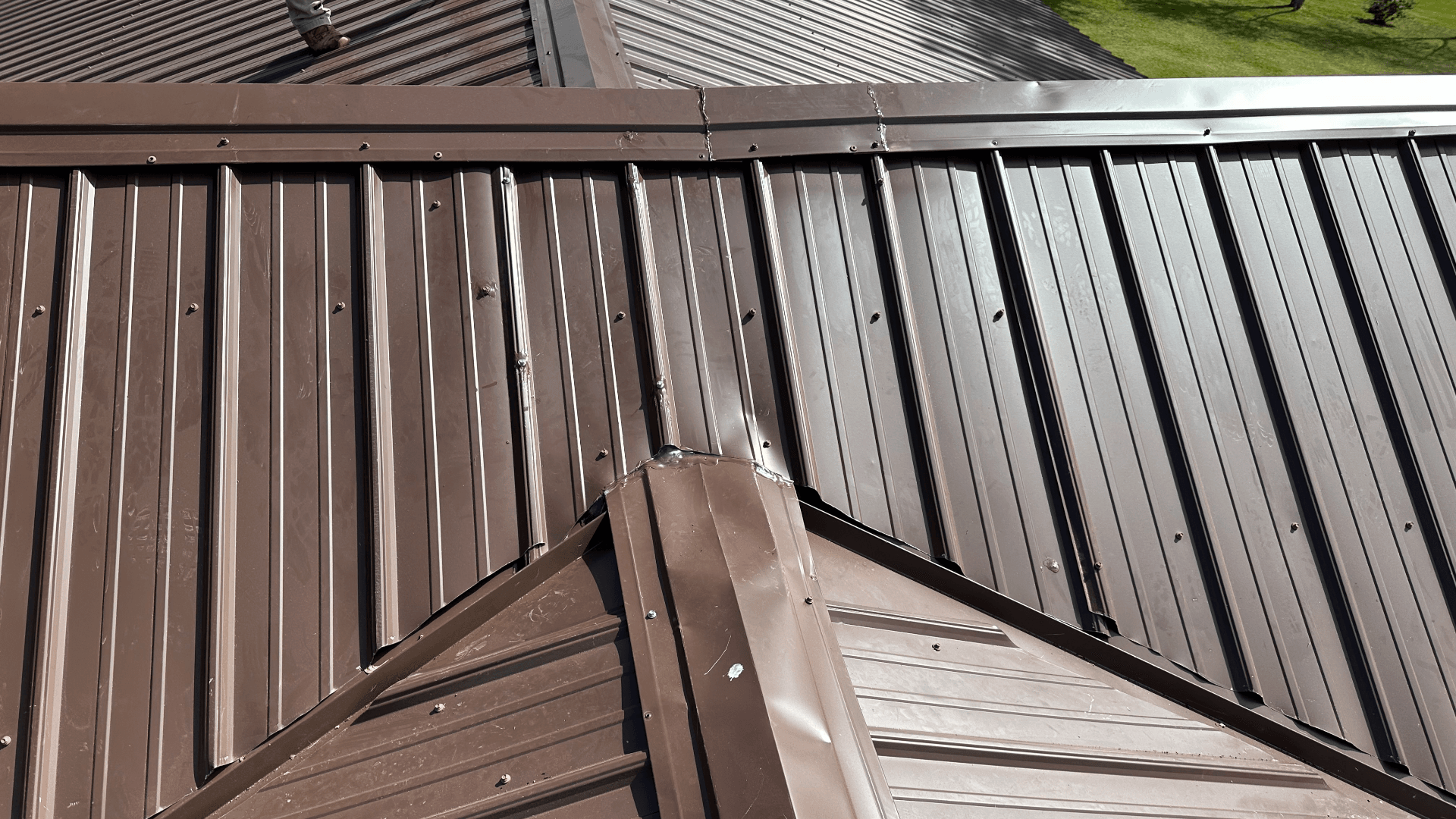 Cost Comparison: Shingle vs Metal Roof