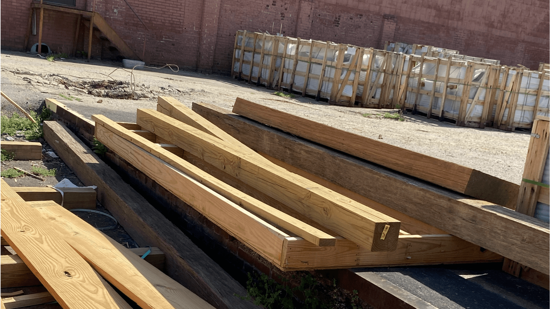 Engineered Wood vs Cedar vs Vinyl — Knoxville, TN
