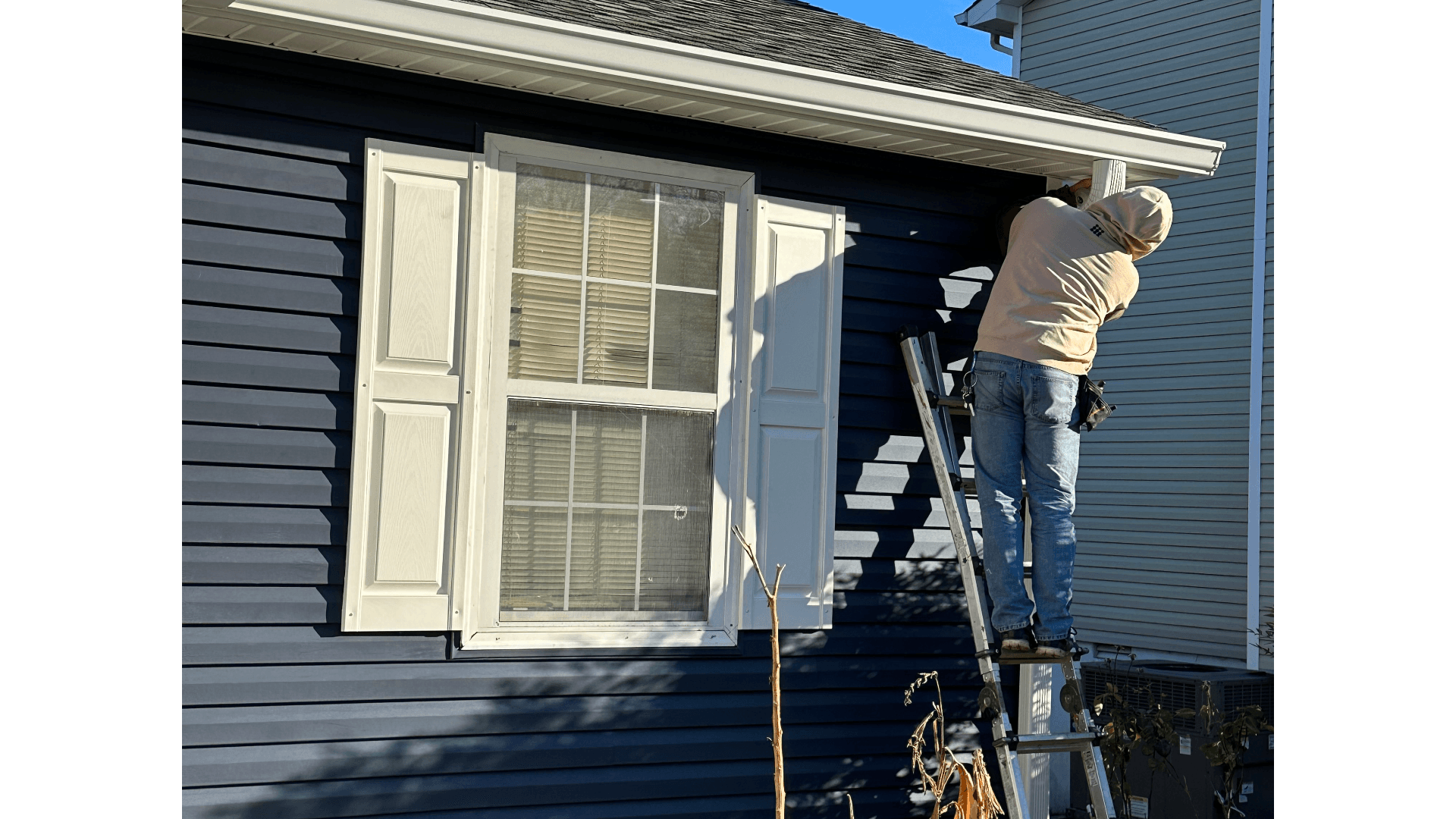 Hidden Moisture Behind Siding — Knoxville, TN