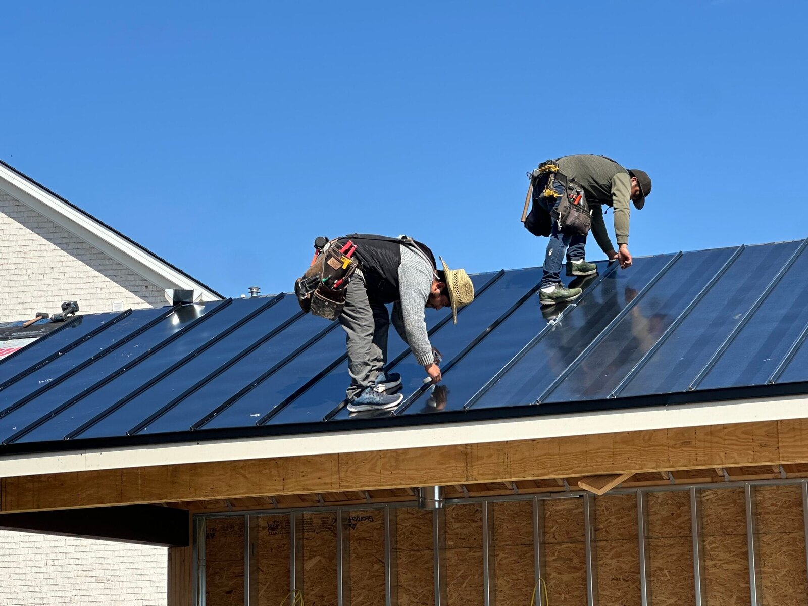 Roofing Installation Replacement & Repair in Maynardville, TN