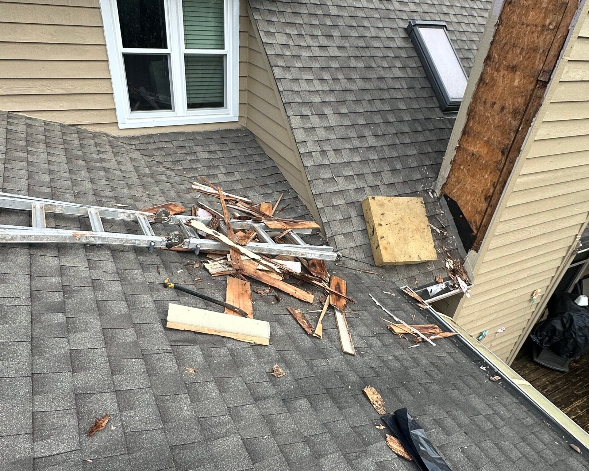 Why Cheap Roofing Fails — Clinton, TN