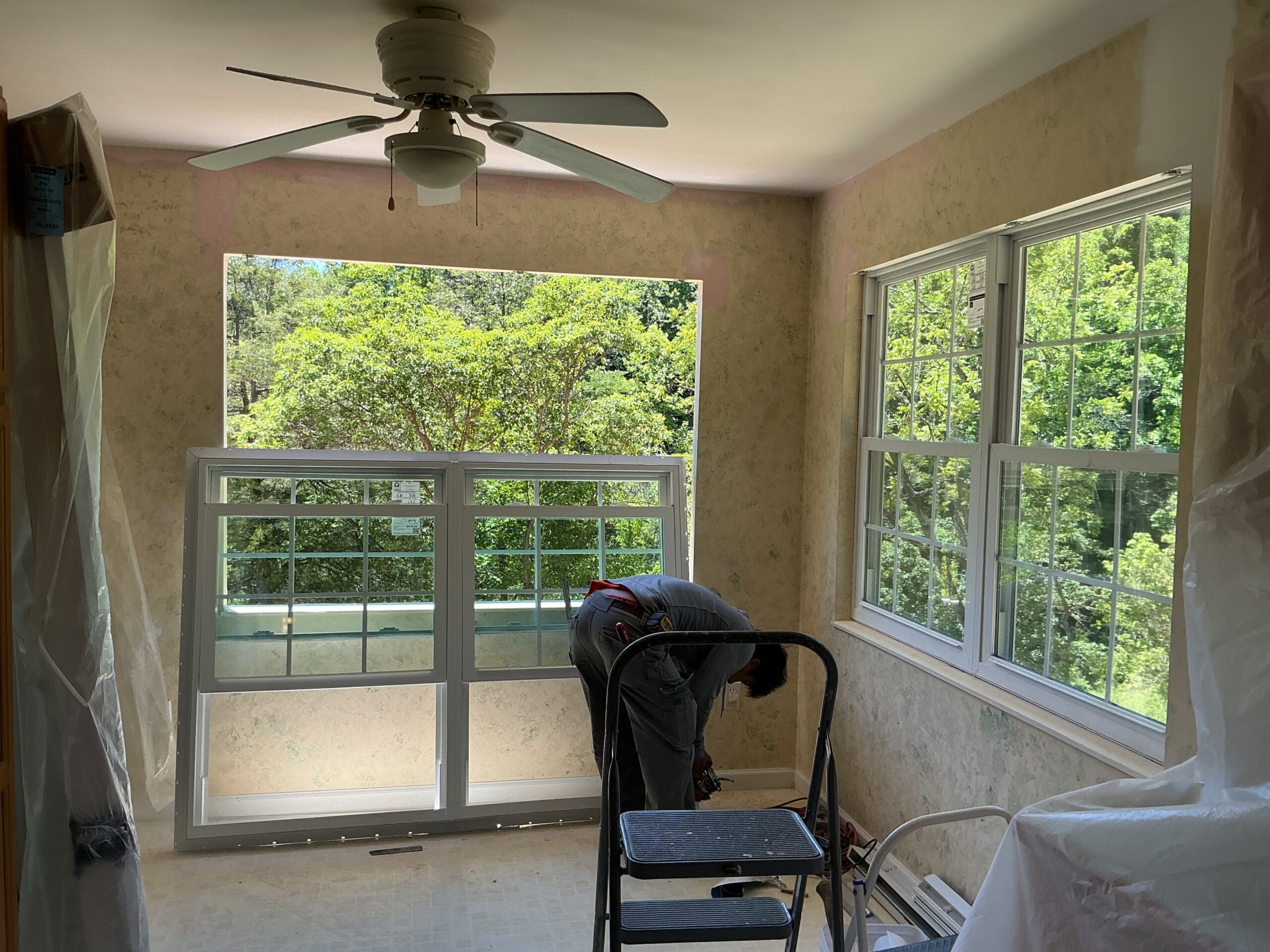 Window flashing and siding integration in Knoxville, TN — MI Homesiding & Roofing