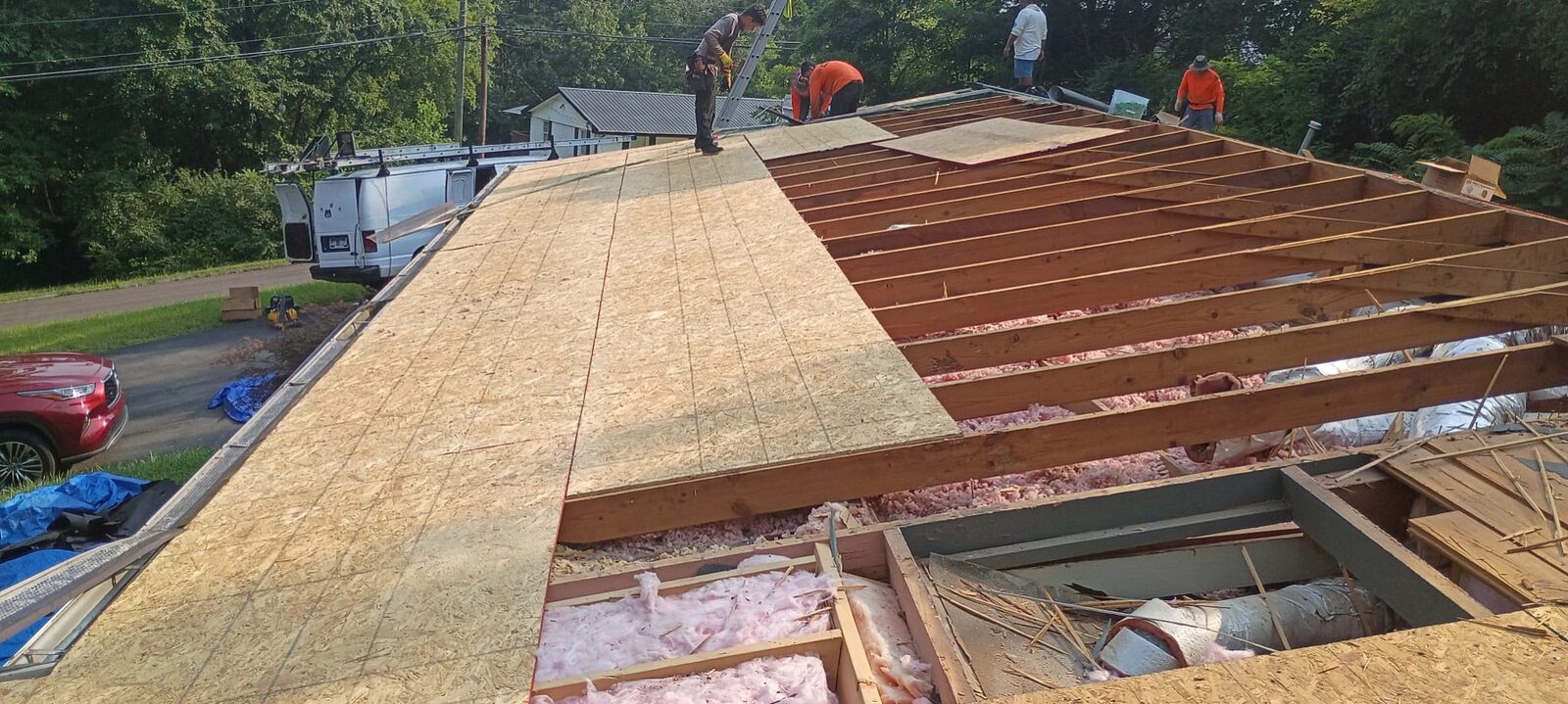 Completed roofing system on an East Tennessee home